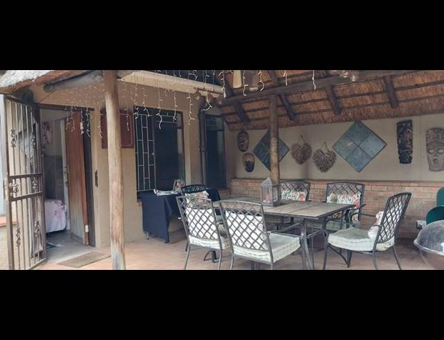 3 BEDROOM HOUSE FOR SALE IN KENSINGTON